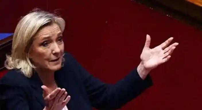 勒庞这次是真踢到铁板了？扬言上台就把伊斯兰极端分子全赶走，法国老百姓听了确实解气