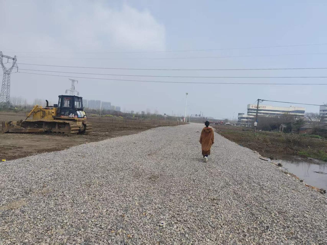 荆州家长必看！新城实验高中最新进展，入学排名帮你算好了
很多荆州家长都在盼新城实