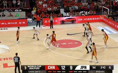 杨瀚森登场！得分了中国男篮vs日本男篮
