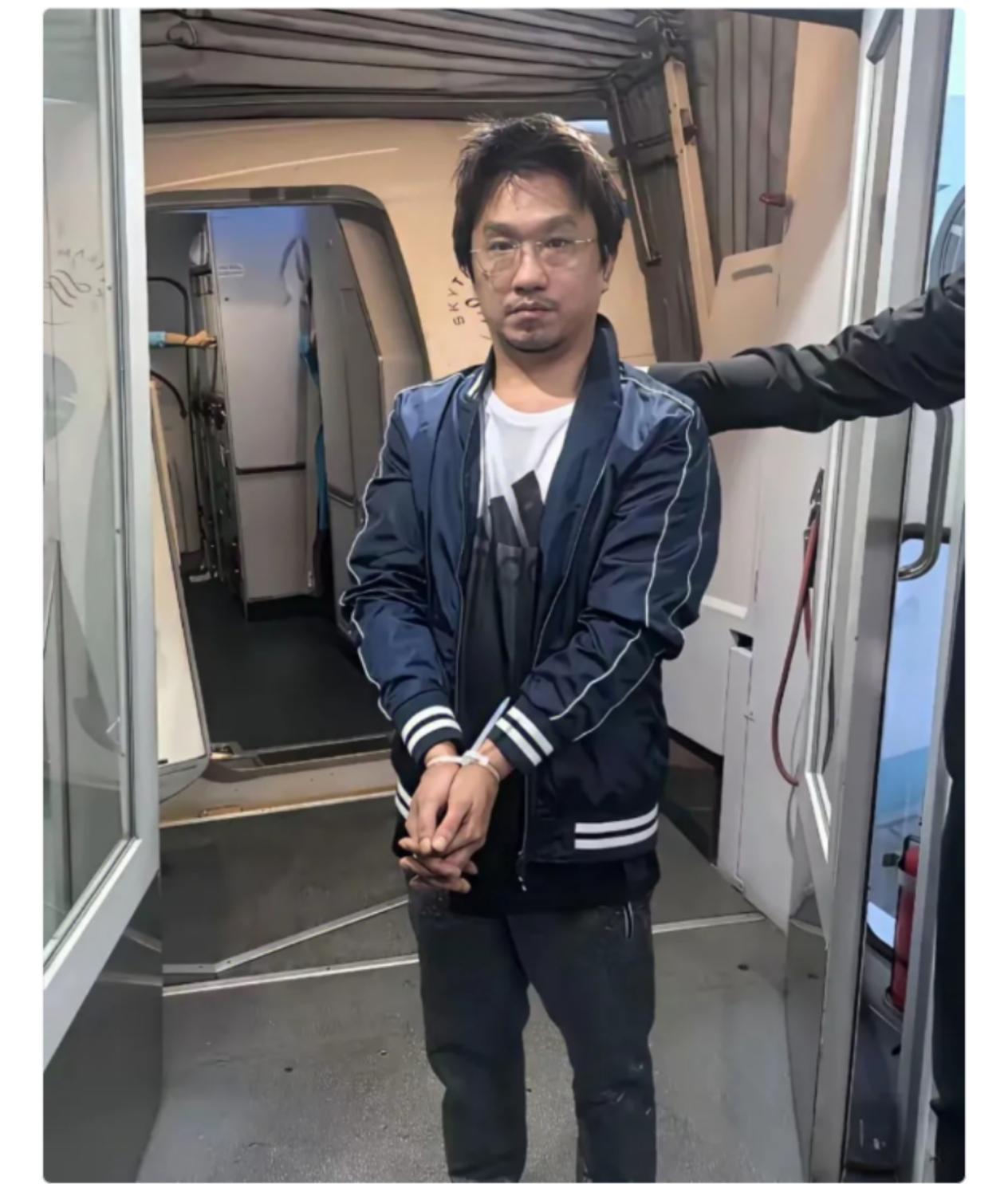 在菲律宾干了6年绑架的施纯芳，上周终于被押回中国了。他是福建平潭人，2017年偷