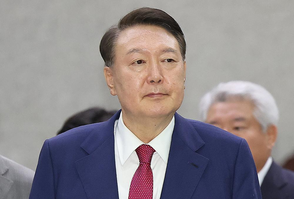 彻底钉死！尹锡悦再判 30 年，累计无期徒刑 + 37 年，6.76㎡单人牢房住