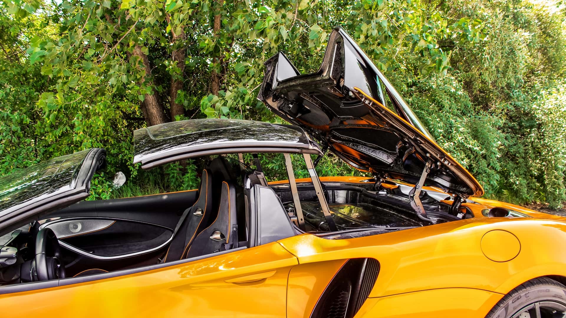 2025 McLaren Artura Spider ​​​