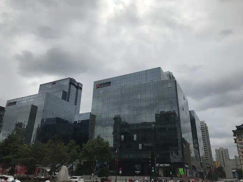 31岁女律师走了，拼来的光环输给了身体
老话说得好：“留得青山在，不怕没柴烧。”