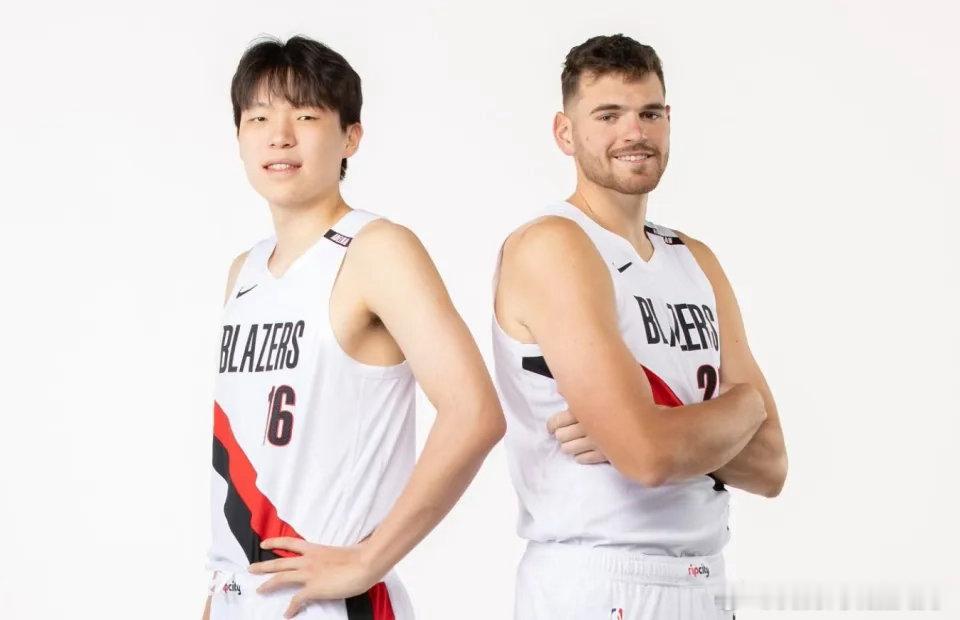 杨瀚森获486万美元保障合同 首轮16号秀的第三年选项被提前执行，486万美元年