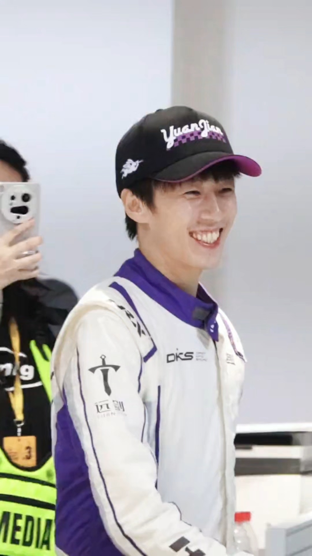 DKS远剑飘移车队[超话] 🏎️DKS远剑漂移车队 孩子笑嘻嘻˙ᗜ˙生活很如意