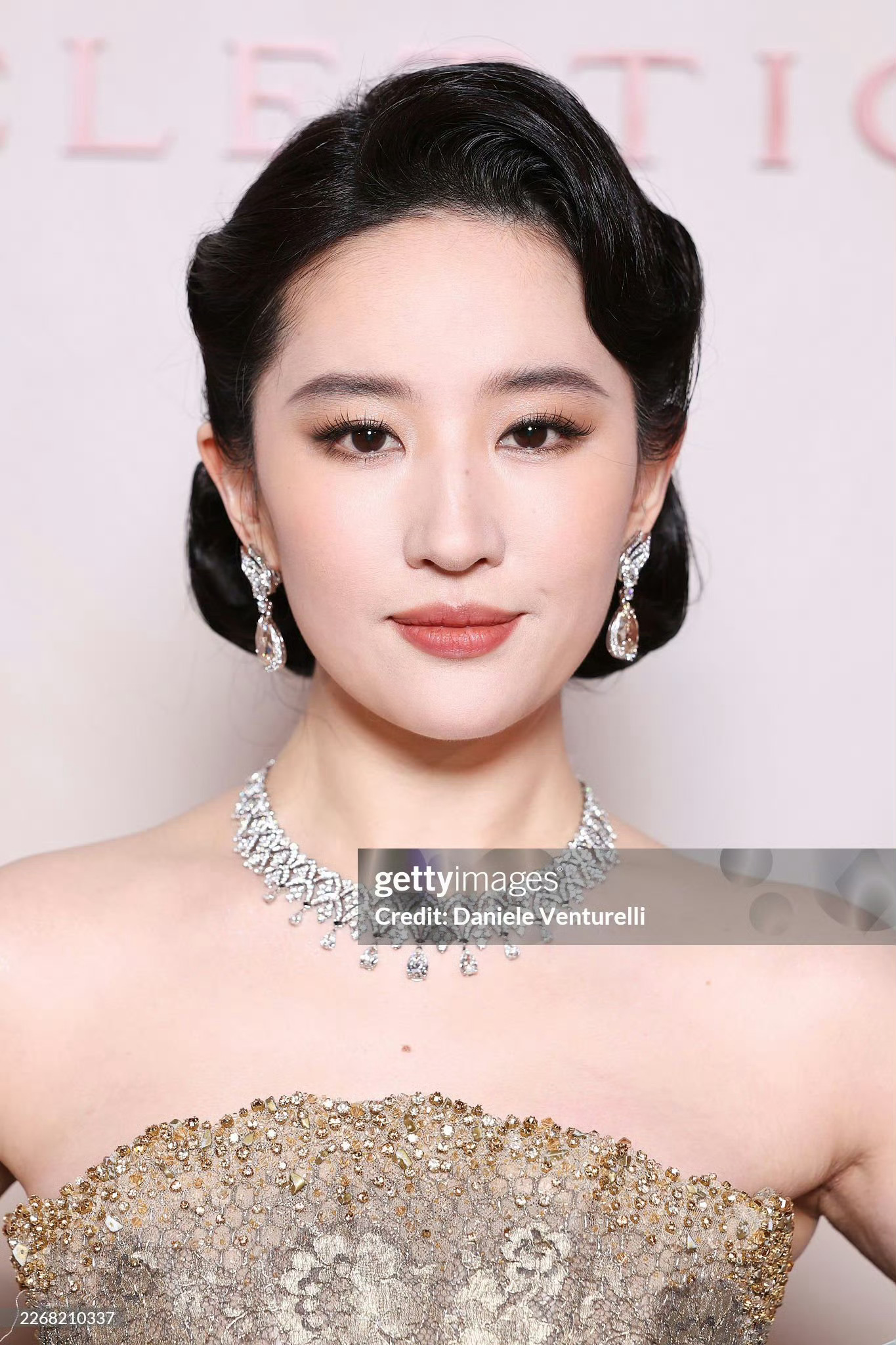 刘亦菲复古名伶G社生图刘亦菲复古名伶生图 刘亦菲复古名伶G社生图，神仙颜值 