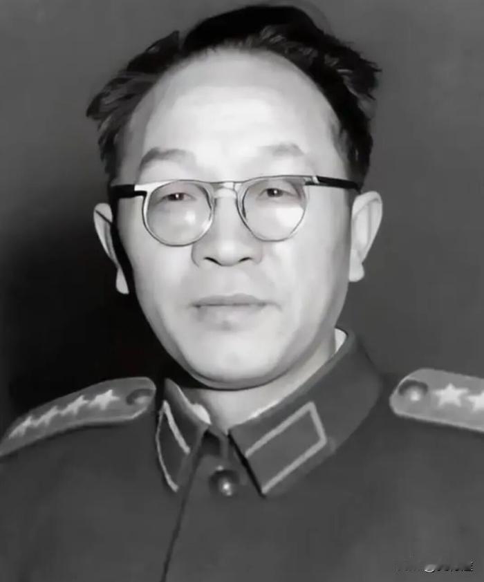 1965年，黄克诚大将调任山西省副省长，他的顶头上司是谁？


黄克诚这人，搁在