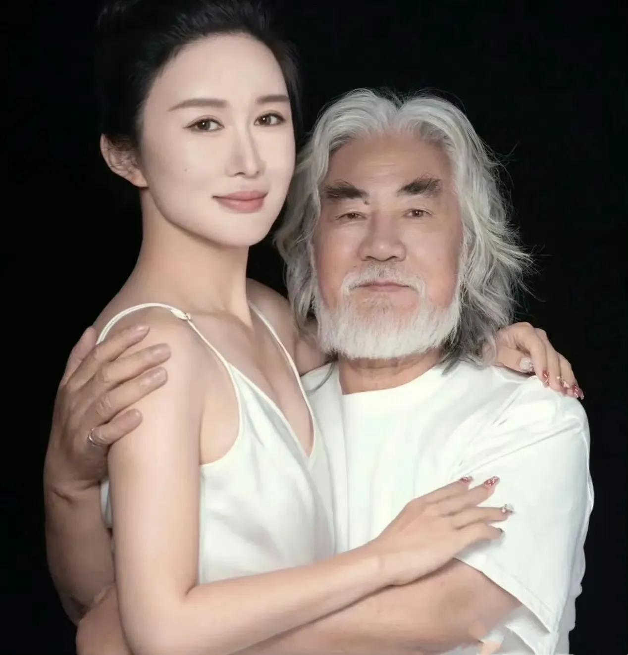 杜星霖称与张纪中“无爱情”？她的回应道出了真相！原以为相差31岁的婚姻，全靠爱情