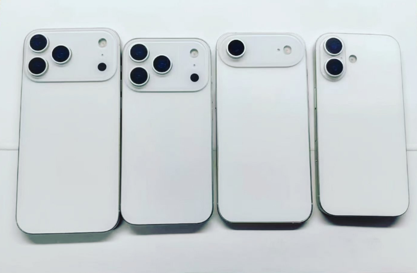 iPhone 17 如果长这样，那这一代真就是苹果的滑铁卢了。 ​​​