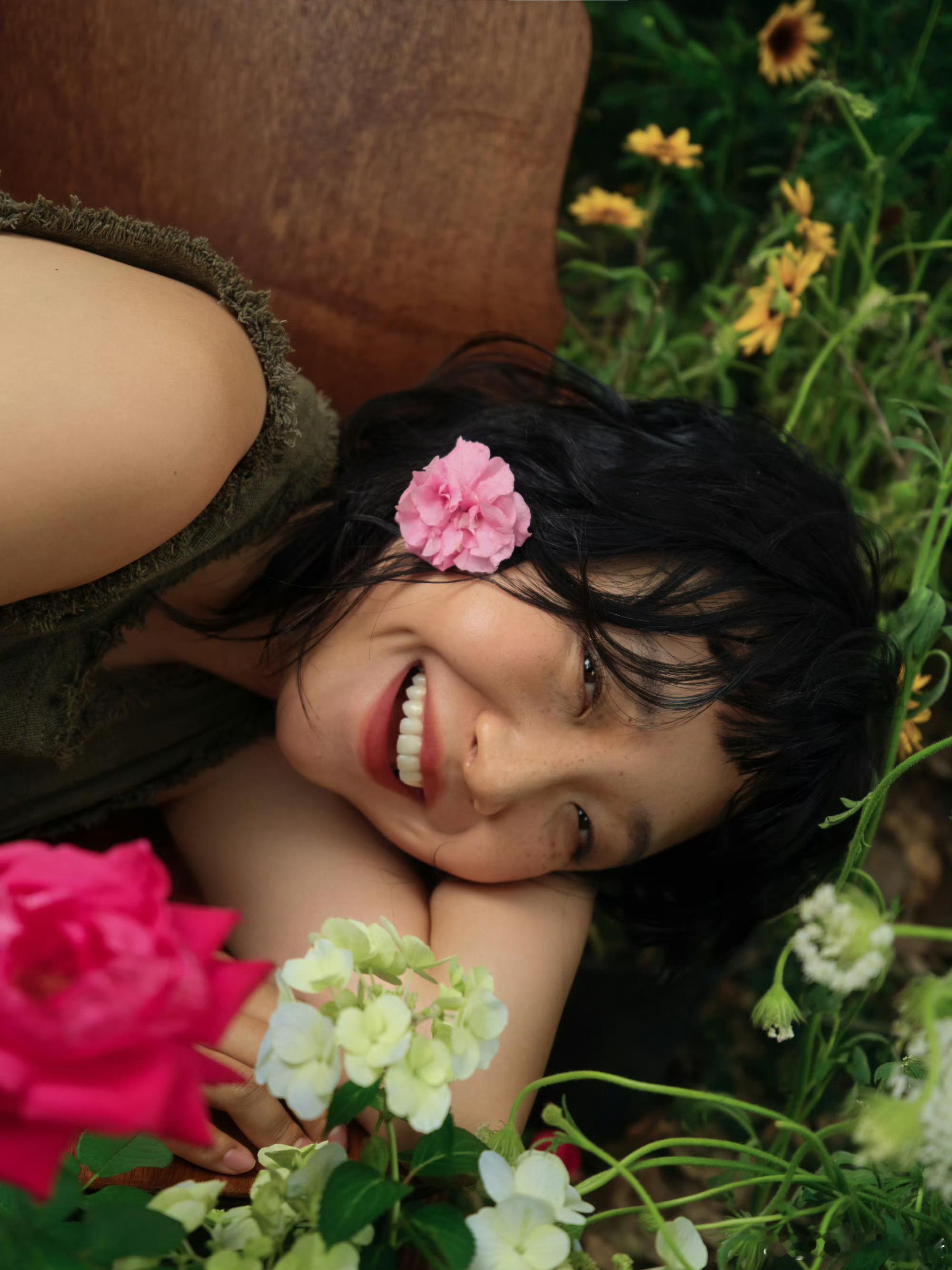 小辣李嘉琦0824生日快乐 今天是8月24日，演员小辣李嘉琦迎来31岁生日，工作