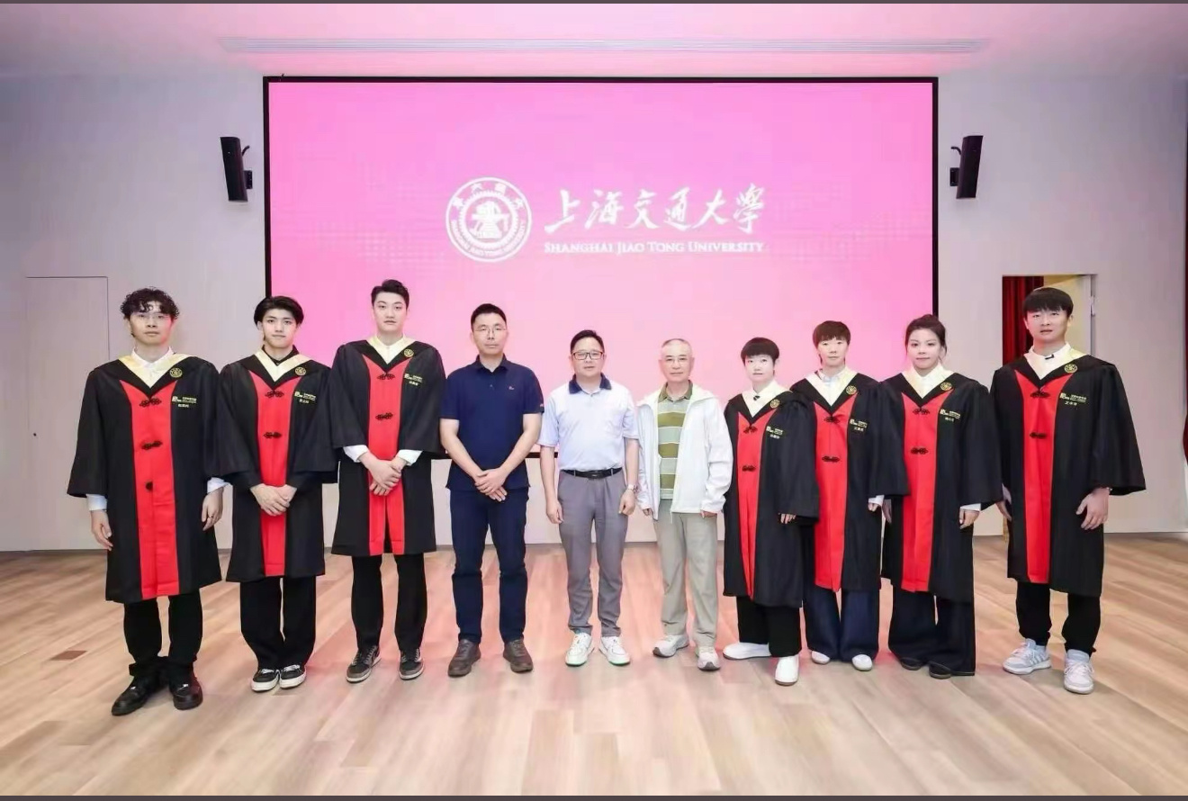 孙颖莎毕业 ㊗️孙颖莎同学毕业快乐！圆满完成学业，解锁人生新篇章。孙颖莎下一站清