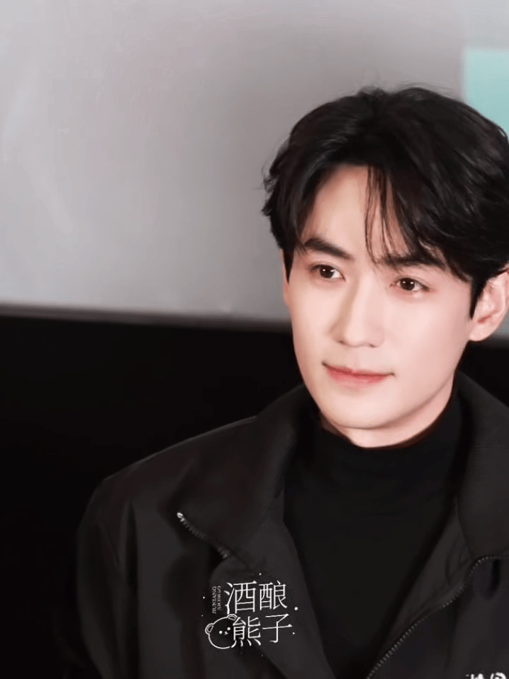 天啊这也太好看了！朱一龙梦男 惊蛰无声路演生图