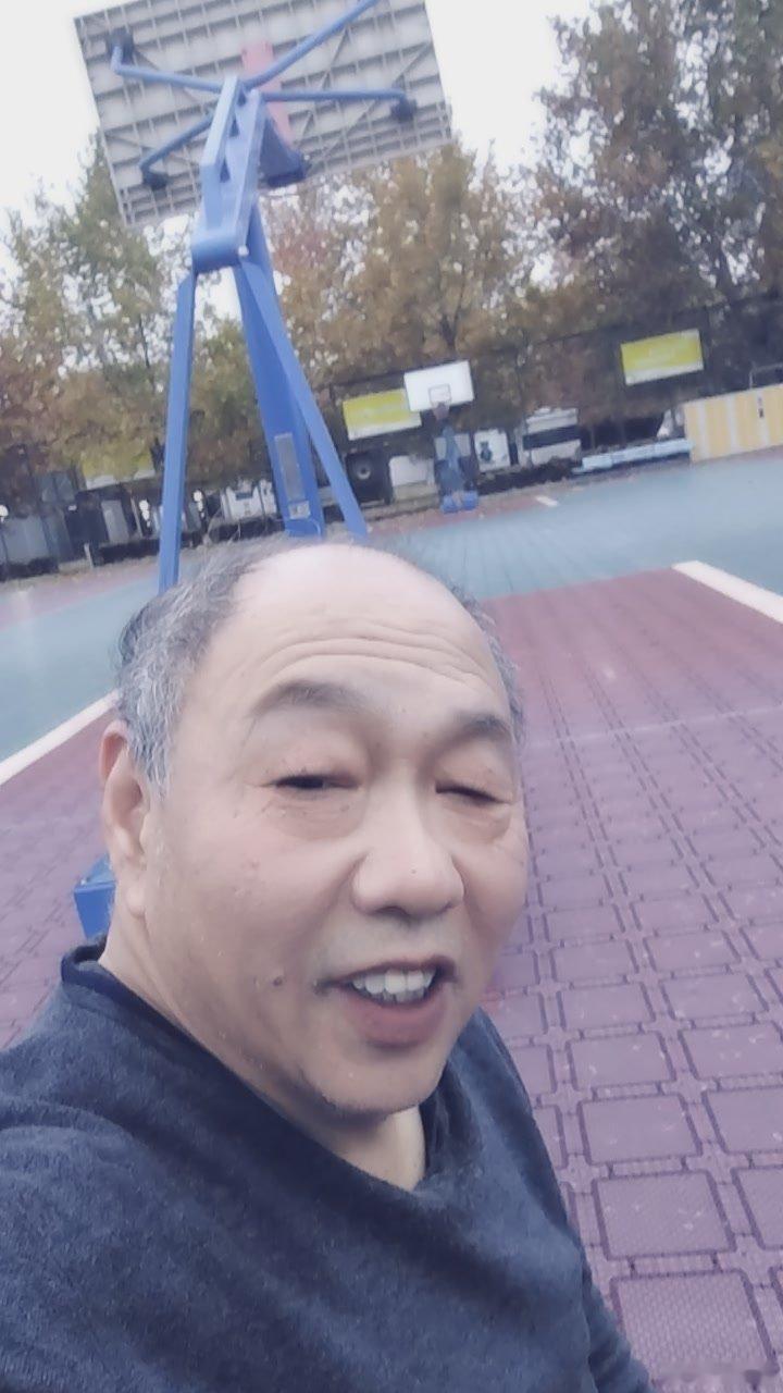 3：7：3，30个罚球线位置投进13个。100个三分球投进16个。 风力不小，难
