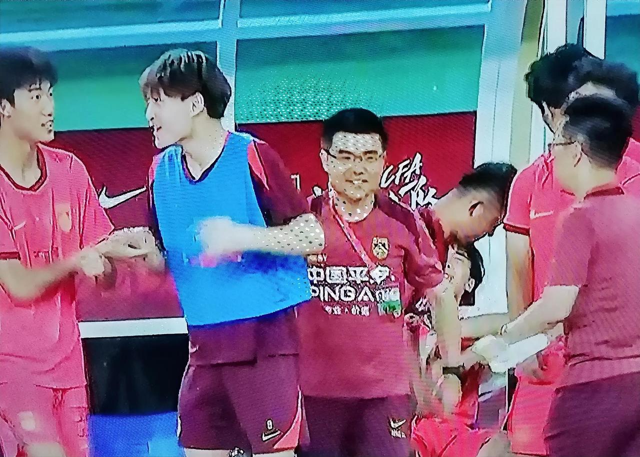 3：0！在刚刚结束的银川国际U17足球锦标赛第一场比赛中，U17中国男足取得开门