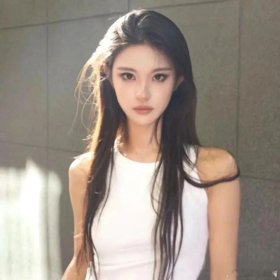 𝙒𝙚𝘾𝙝𝙖𝙩头像|盐系酷感女头|简约利落|清冷个性|无水印|拽酷不张