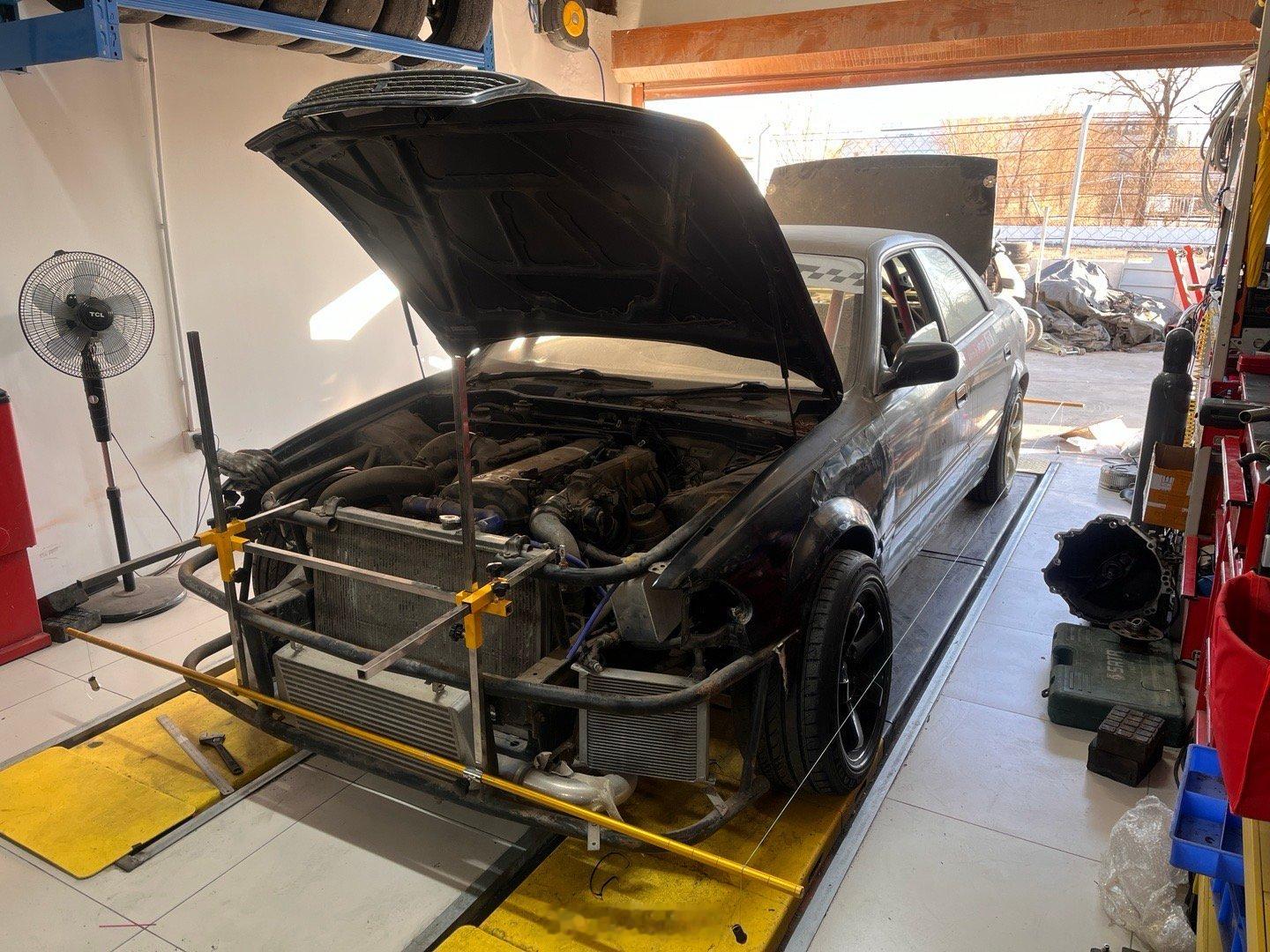 天冷了没活干就把漂移车修一修吧，断了拉杆换了，弯的摆臂也换了，喷油嘴、节气门洗一