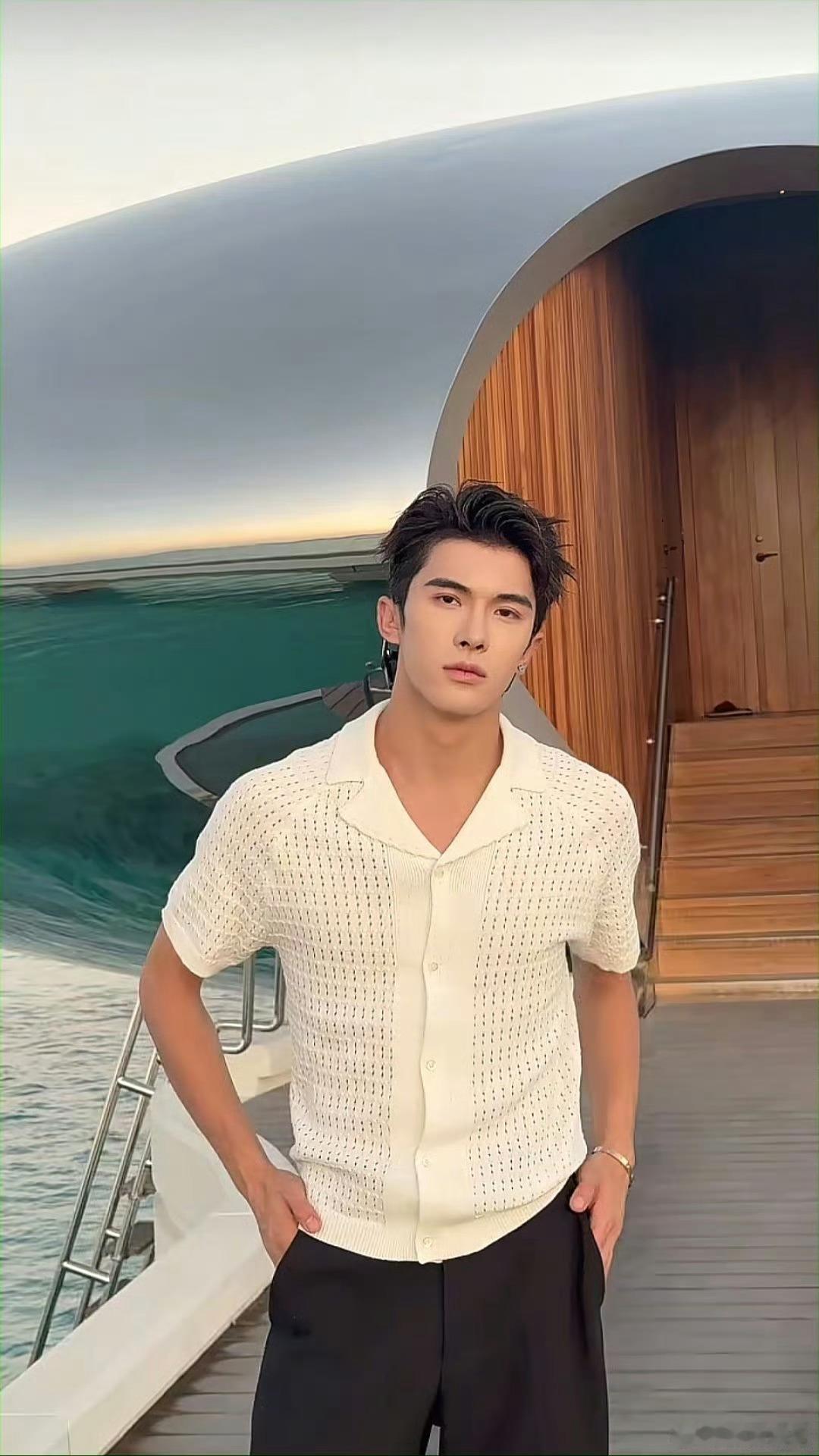 宋浩然整成李佳琦了谁懂啊，宋浩然直接整成李佳琦，这换脸技术真的慕了✨下一次整成谁