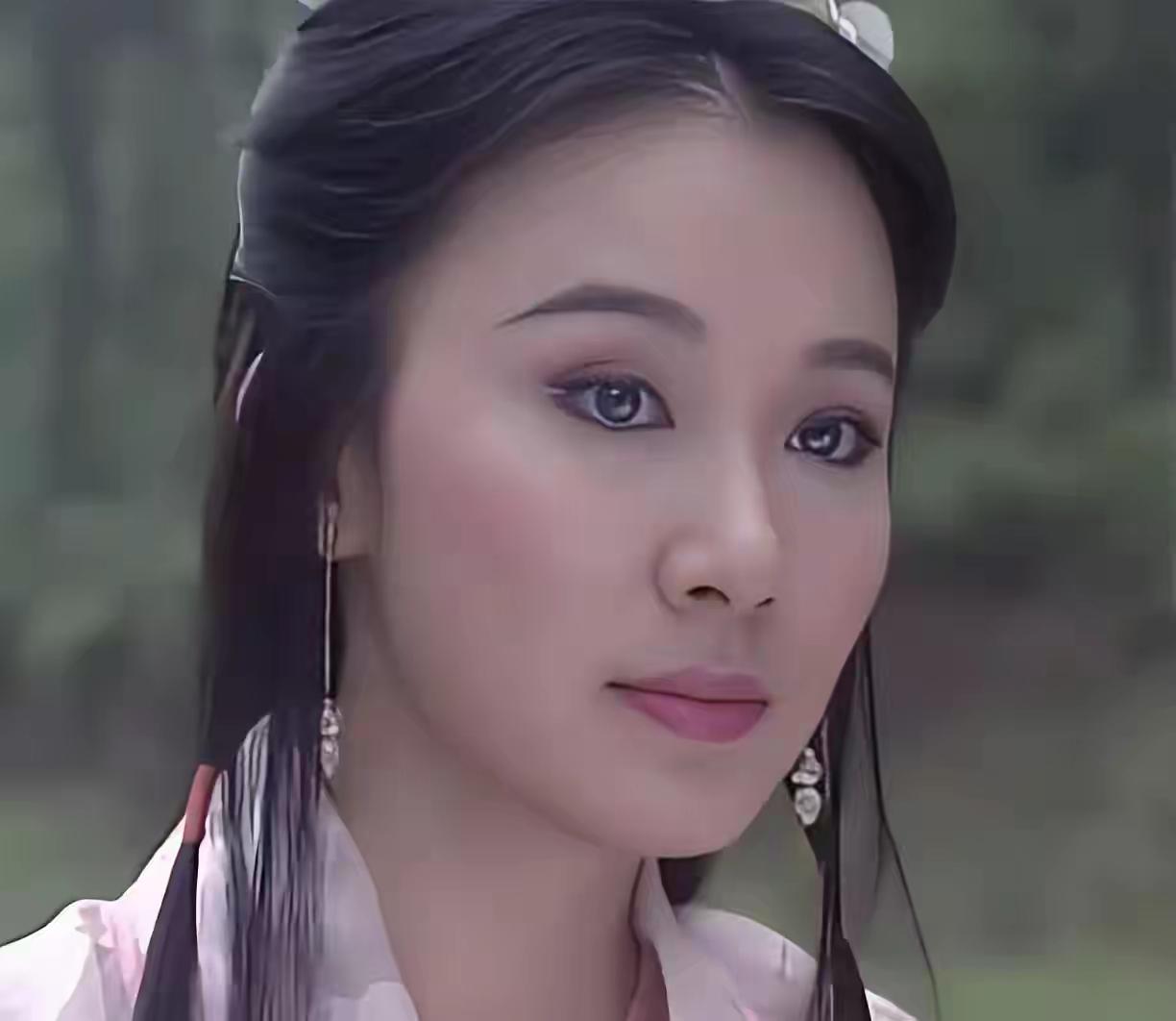回看《绝代双骄》原著才明白：邀月怜星皆是顶尖美人，武艺冠绝江湖，江枫为何倾心平凡
