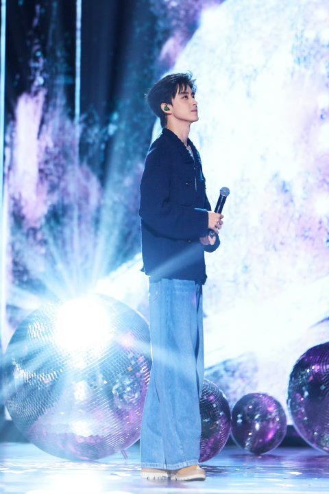 敖瑞鹏尖叫之夜舞台彩排敖瑞鹏尖叫之夜彩排照 敖瑞鹏尖叫之夜彩排照来啦 