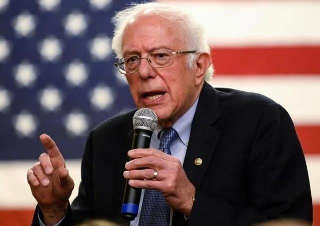 美国民主党籍参议员伯尼·桑德斯北京时间12月28日发文写道：“自 唐纳德·特朗普