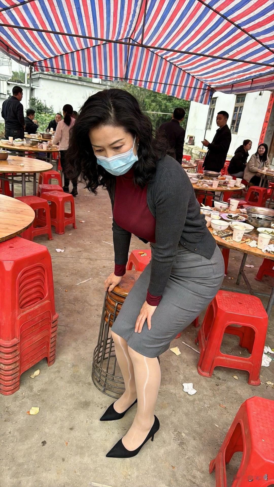 优雅气质穿搭，时尚不失优雅，搭配得体，尽显女性魅力！