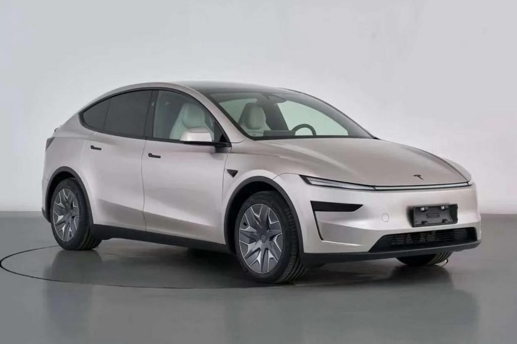 【特斯拉官宣Model Y L秋季见，申报信息同步曝光！】日前，特斯拉在官微上宣