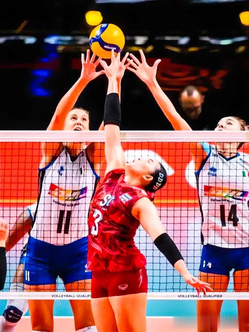 巴黎奥运会女排资格赛C组第三轮比赛结果、小组实时排名:
9月19日
 C组(波兰