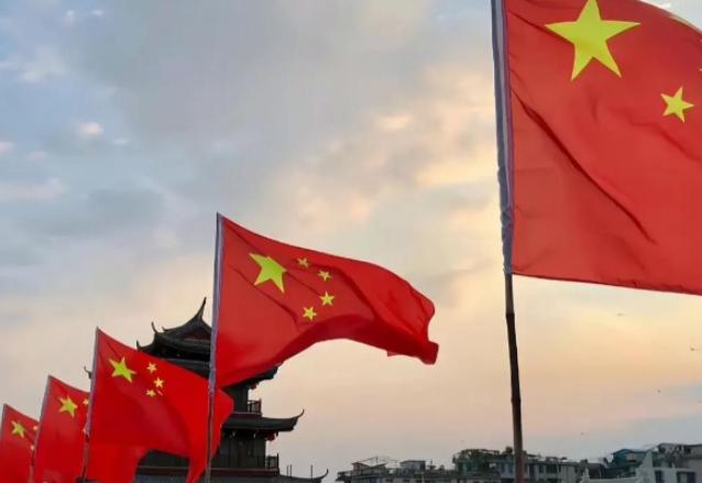中国已经做好最坏打算了！不是派兵，不是站队，而是把粮仓、管线、中亚通道和人民币结