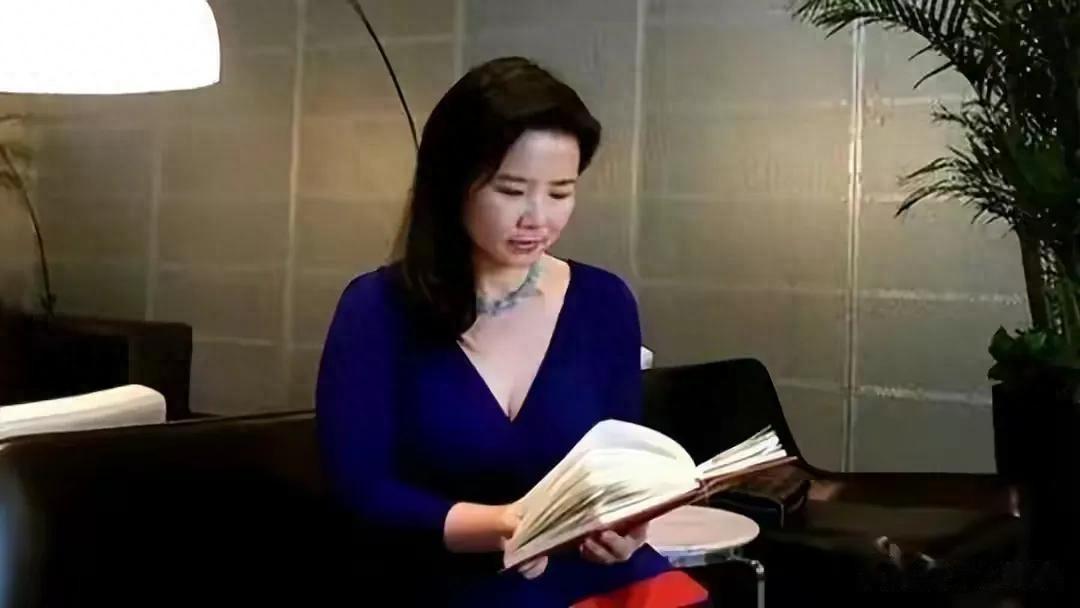 成蕾出狱之后，写一封给2500万人民和700万平方公里土地的情书
想念澳大利亚人