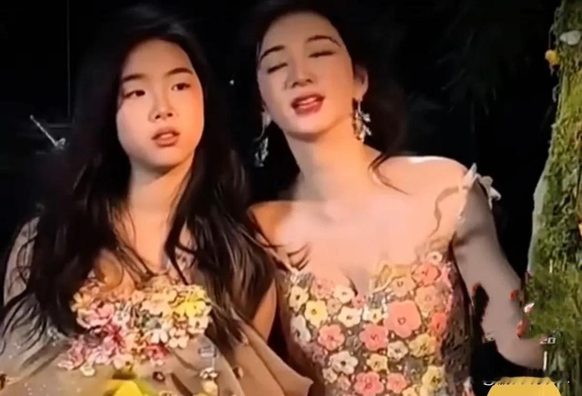 近日，演员黄奕12岁的女儿黄芊玲放弃英国留学，欲成为韩国练习生一事引发轩然大波。