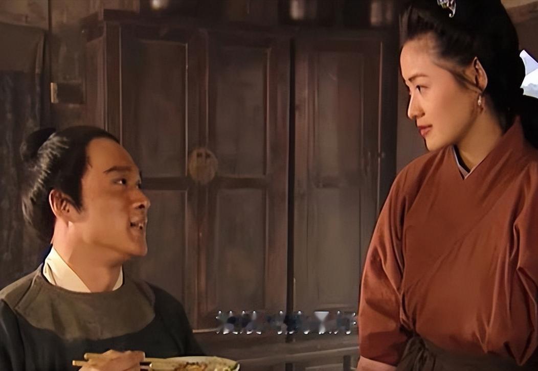 行者武松一生中犯下的三个错误：
1.错杀一人——潘金莲
武松杀害潘金莲明显是错误