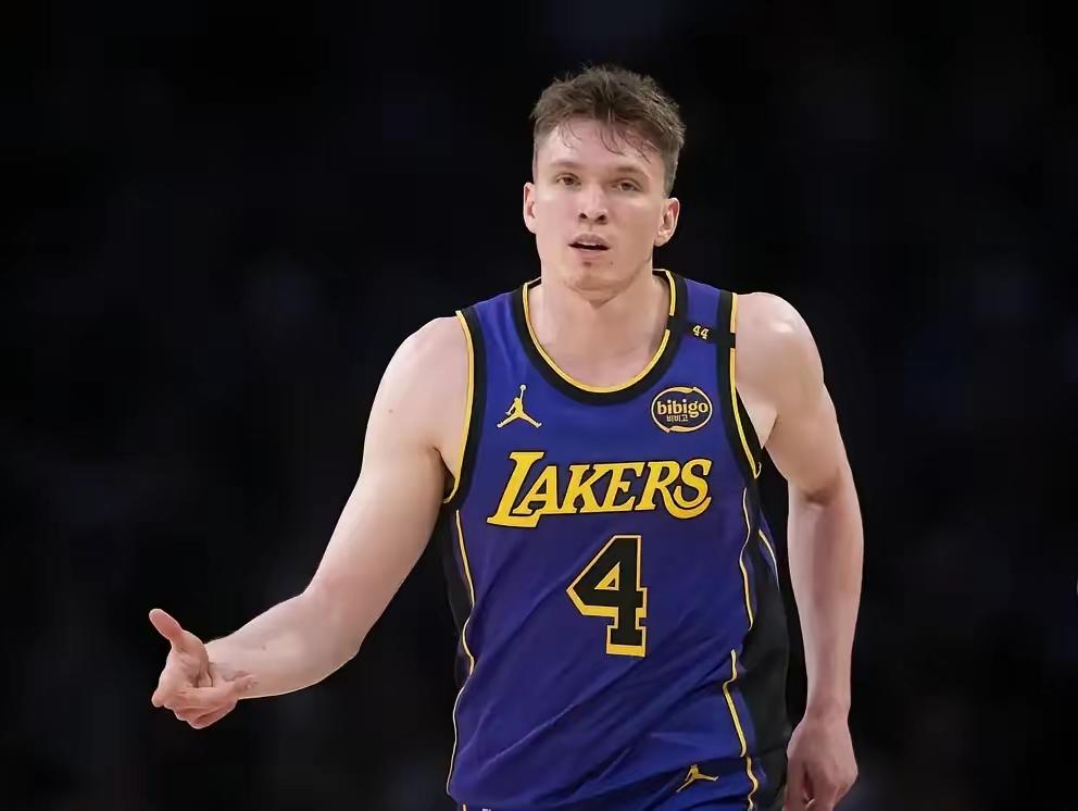 克内克特真的菜吗？看完G联赛数据，真相太扎心
同人不同命！克内克特三天两次被下放