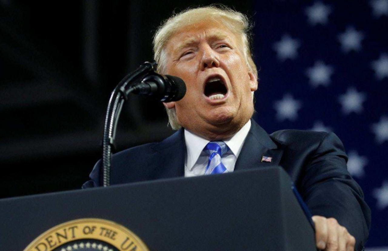 特朗普都快80了，还不消停，搞得全球贸易乌烟瘴气。
他在位这一年，发起了贸易战，