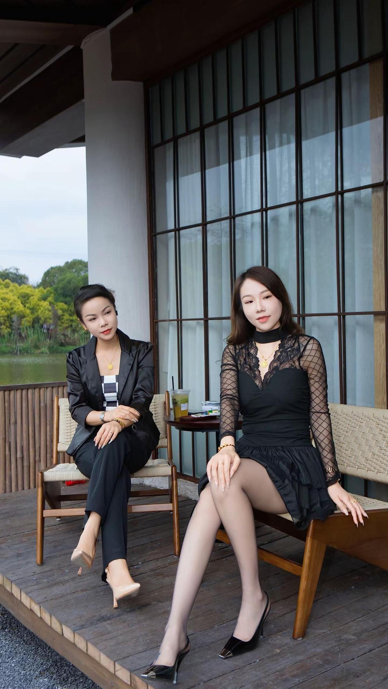 希望我们去看更广阔的世界 而不是困在鸡皮蒜毛的小事中脱不开身