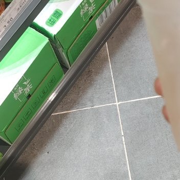 生活手记张凌赫萧厉 人生路漫漫，段段是华年。愿我们不骄不躁，不急不缓，心境坦然，