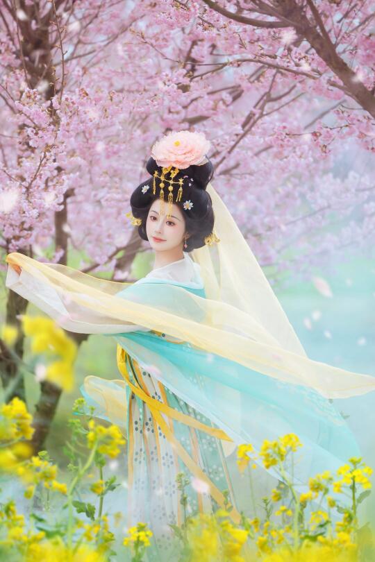 “买得一枝春欲放”