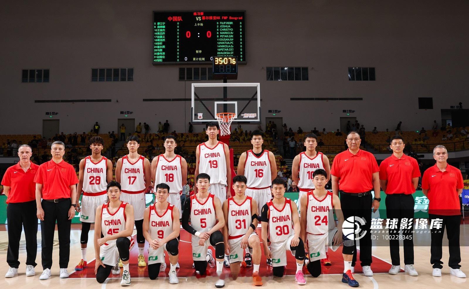 6月3号晚上，中国男篮在长沙打了一场热身赛，对手是塞尔维亚的KK FMP俱乐部。