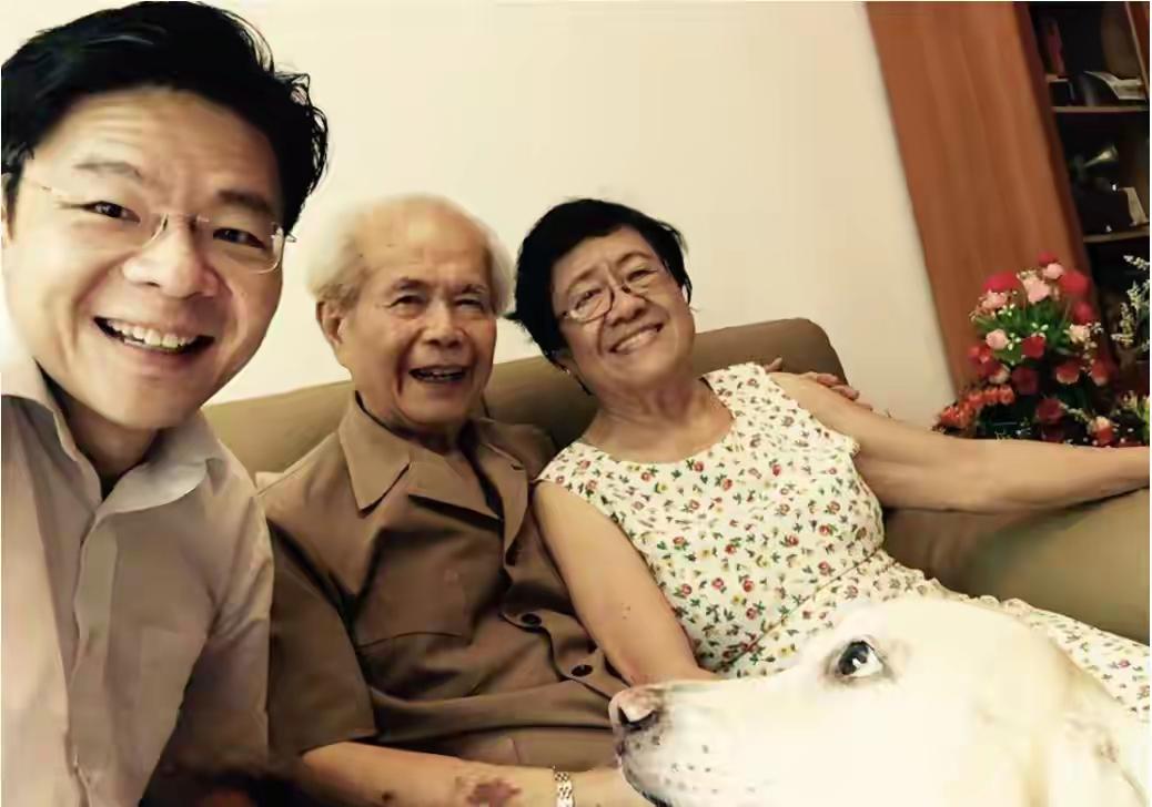 黄循财纵然偏袒日本，说什么理解日本的担忧，这彻底得罪了中国。
以前新加坡能从一个