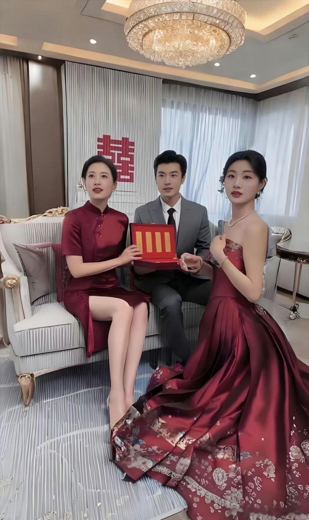 婚礼现场，比儿媳还有排面的婆婆 