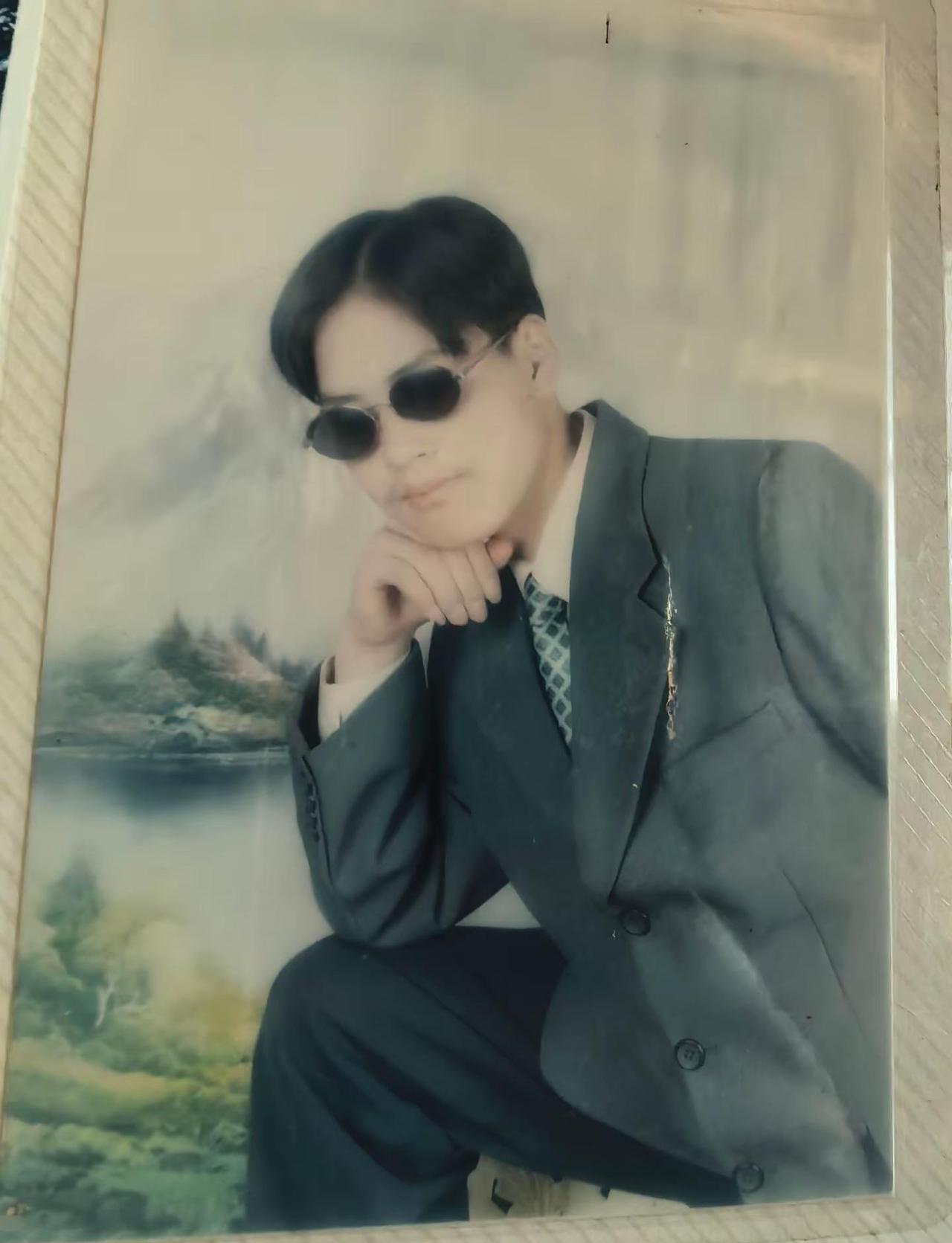 17岁的少年，26年后再回望。岁月匆匆，初心未老，愿往后，安稳自在，万事顺心。