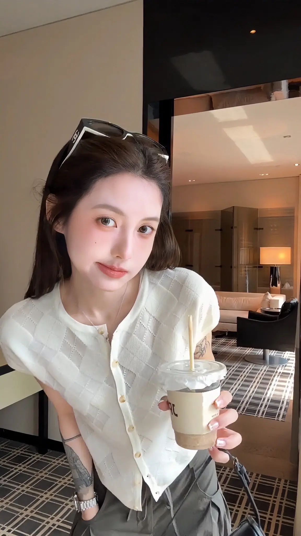 慵懒韩系～轻松get夏日淡人穿搭