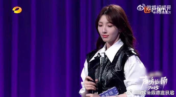 东北人唱歌都孟子义这水平吗声鸣远扬孟子义唱歌的松弛感太绝了！不慌不忙，还带着东北