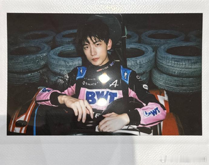杨洋赛车服拍立得 ​​​