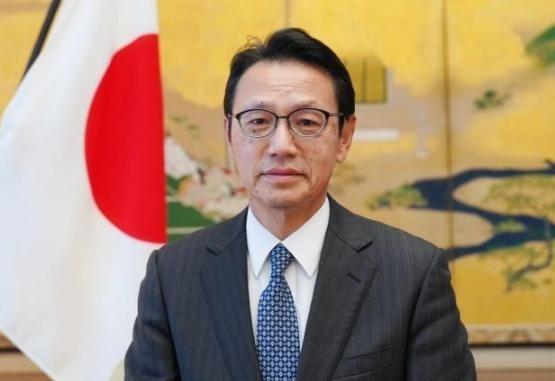 日本这次用“热锅上的蚂蚁”来形容都不为过，日本驻华大使突然把所有驻华总领事都召集