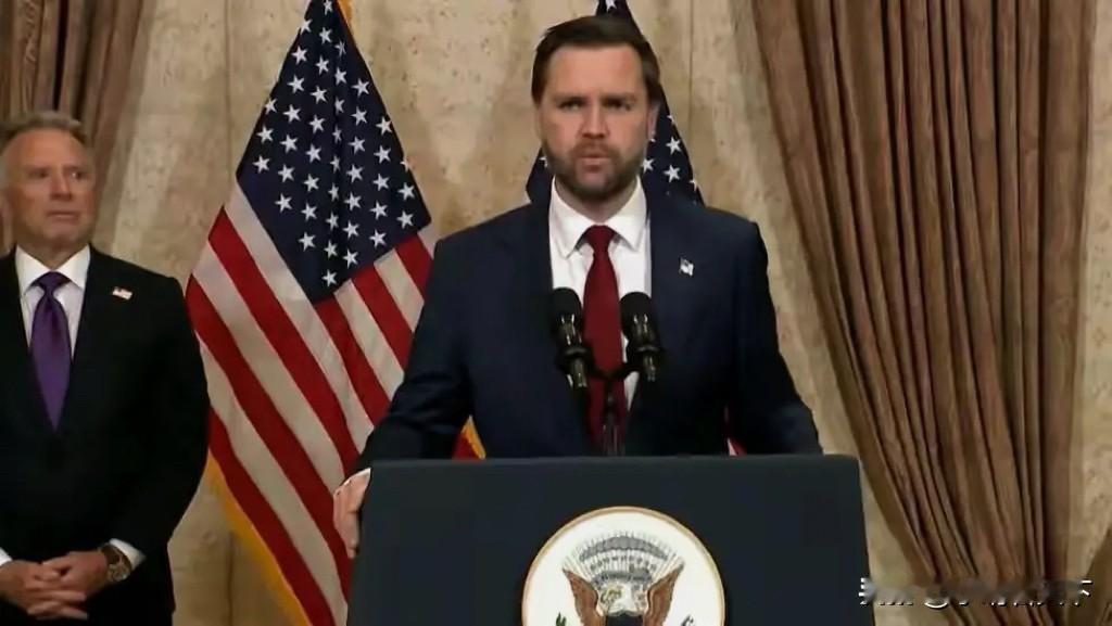 4月12日，美伊经过十几个小时的密集谈判，最终谈崩了。
    伊朗指责美国太贪