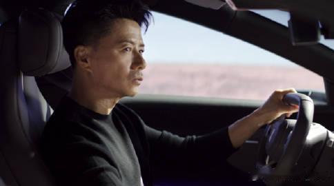 新阿维塔12重新定义时代好车段奕宏开新阿维塔12，有人觉得意外。他不是那种会被流