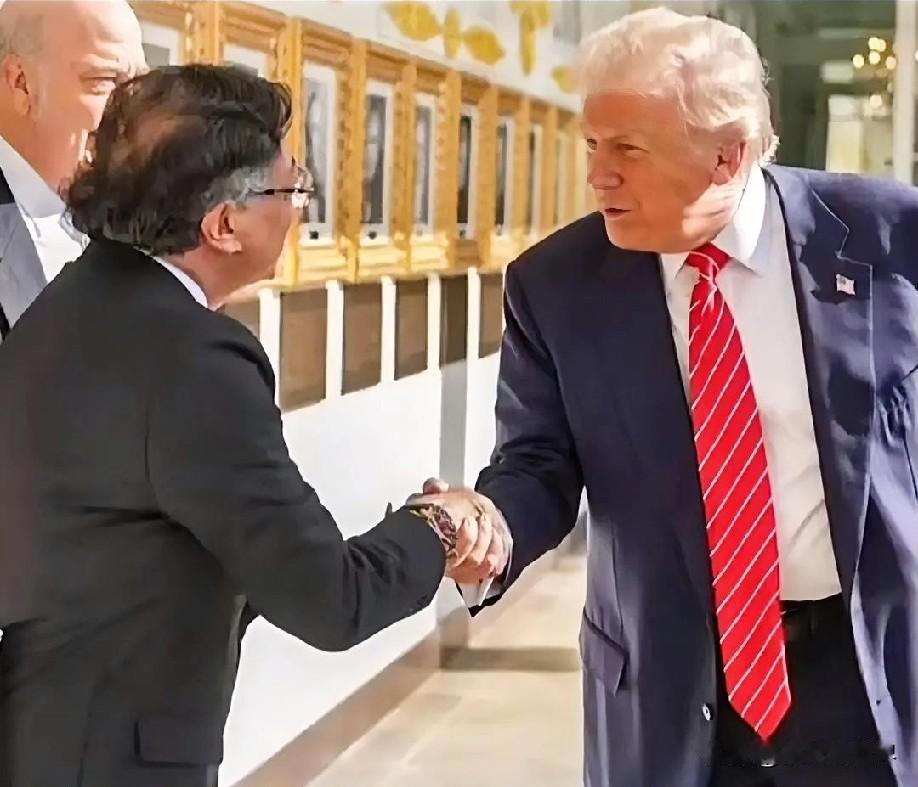 2月4日上午的最新消息，速报，全都不容错过，第五条：哥伦比亚总统佩特罗谈会晤特朗