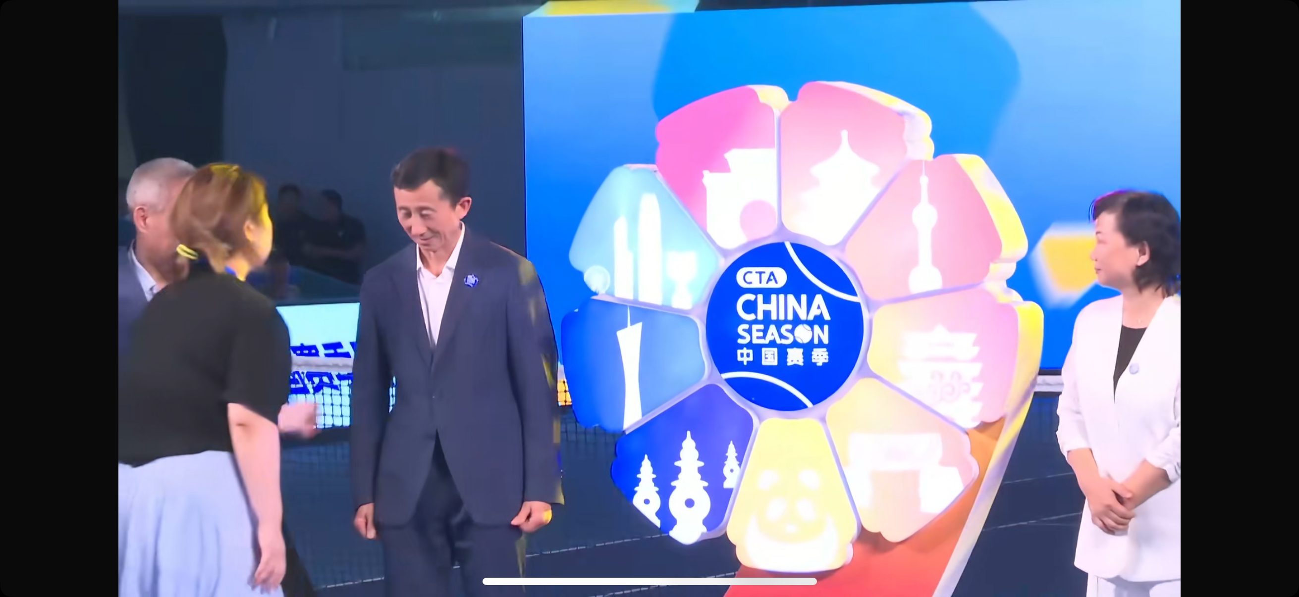 中国赛季发布会，下面这个拼图由今年9座巡回赛城市的标志组成，你能认出哪些？[并不