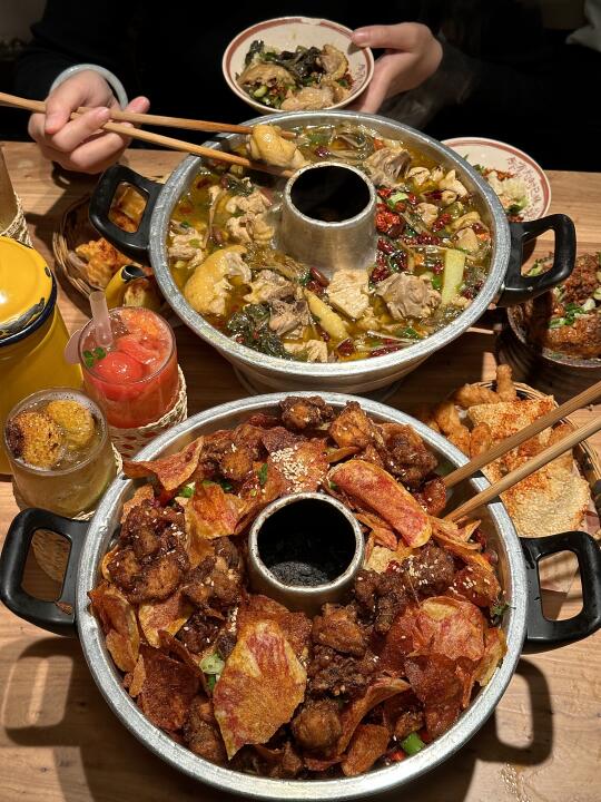 （人均50r）我真的会爱s成都这种小火锅。。。