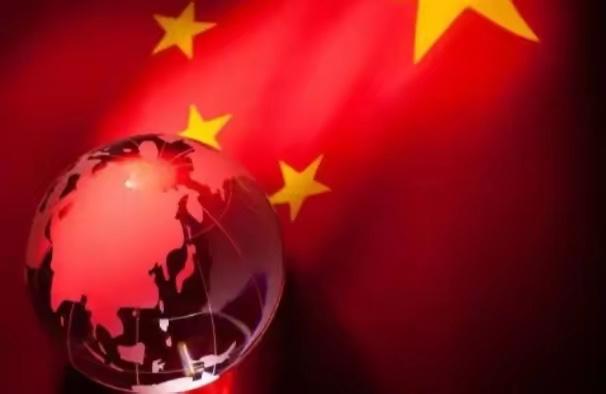 真是太反常，美国，法国，日本等西方国家惊奇发现，中国已经成为了全球的焦点，中国制